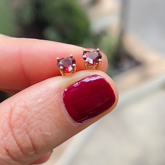 Heart Ruby Rose Good Earrings - Picture 3 of 5